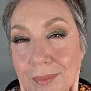 Camille Cowher🔸️Makeup Over 50