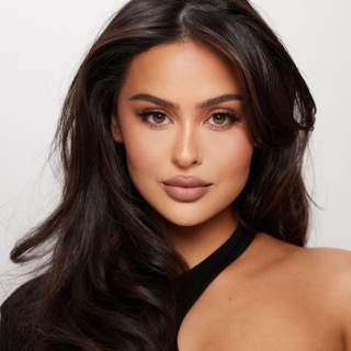 Christen Dominique