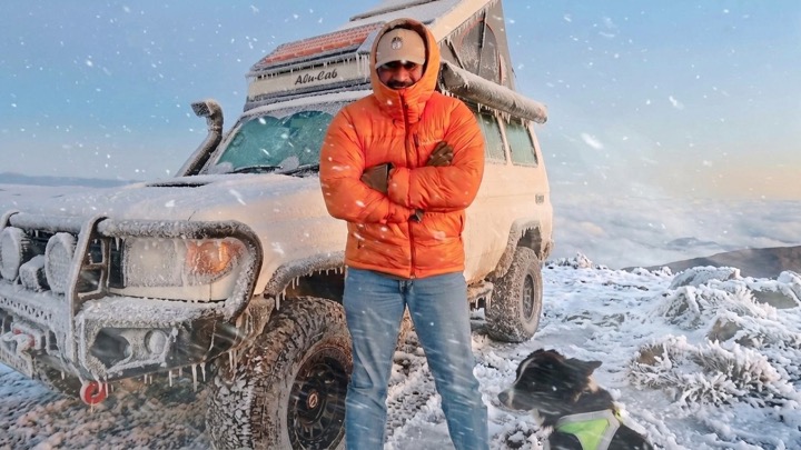 Surviving 60km/h Winds in an Ice Storm and Camping Rooftop Tent