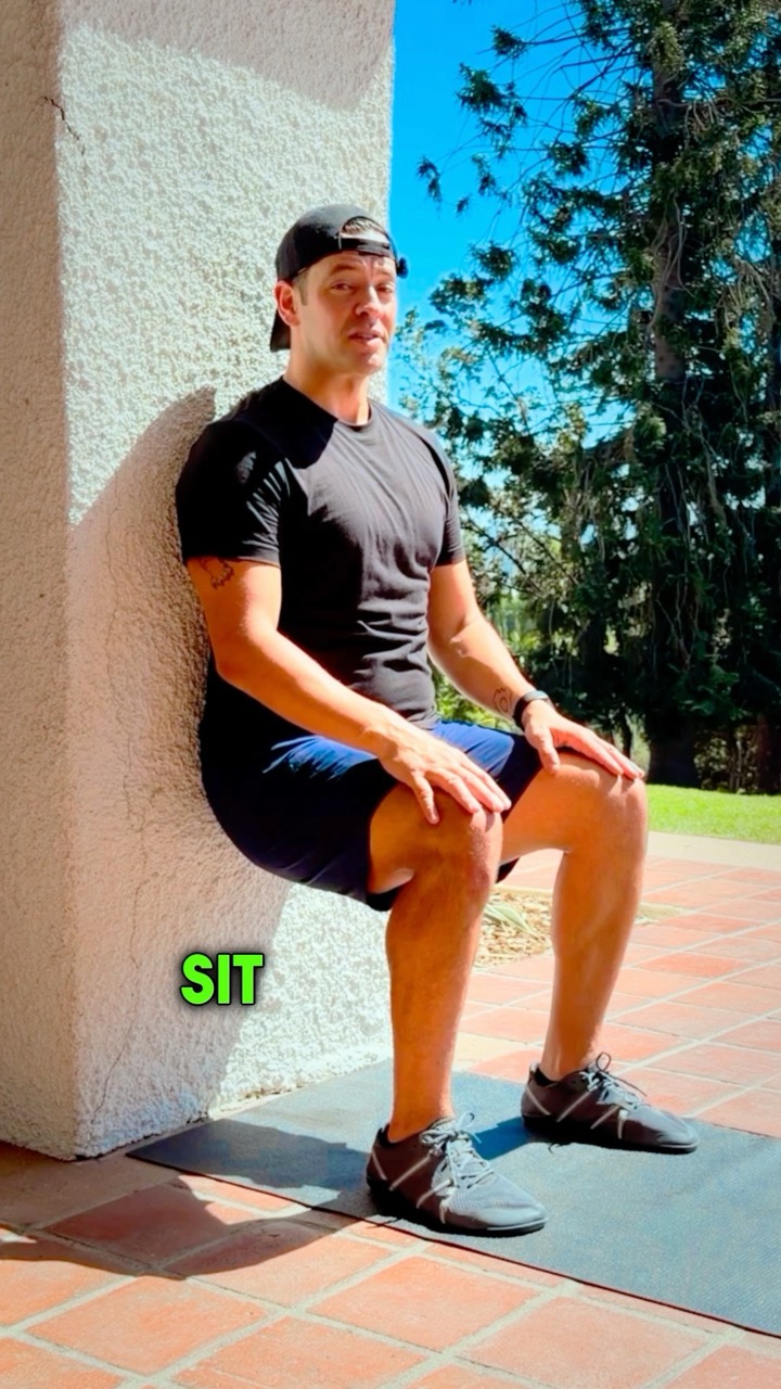 How To Strengthen Your Knees Using A Wall.