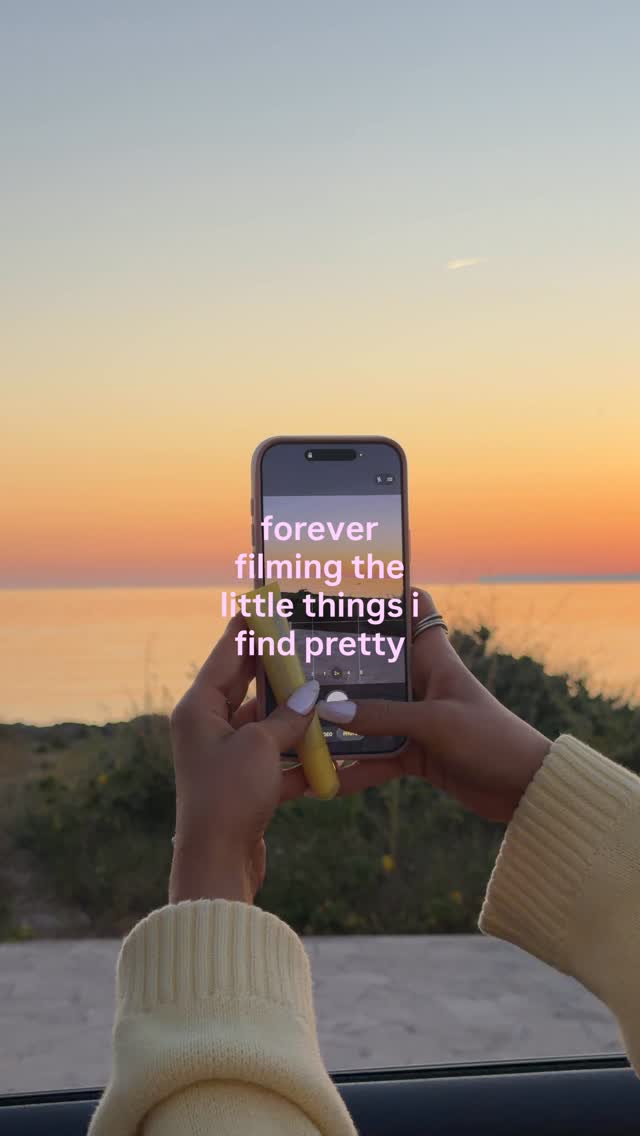 there’s beauty in everything 🩵🫶🏻🌷✨

#romanticizinglife #littlejoys #pinterestgirl #pinterestaesthetic