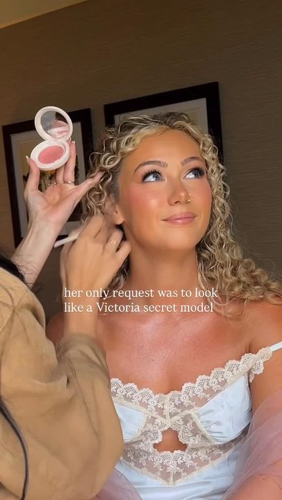 My beautiful bride Catie! 🤍
I came in and she had so much faith in my work and trusted that I would make her look and feel beautiful! She was so stunning and such a beauty inside and out! It was an honor to be apart of y