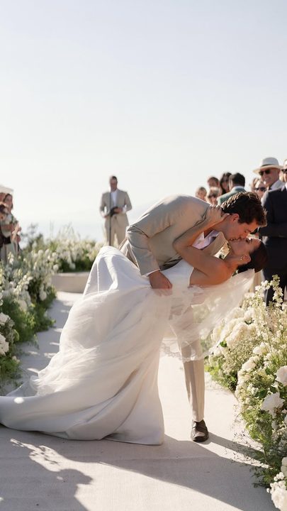 It’s like watching a movie you never want to end ✨ 

Planning & Design : @sinclairandmoore
Florals : @oakandtheowl
Photographer: @jennyquicksall
Filmmaker: @ashleyandjayfilms 
Venue: @dos_pueblos_orchid_farm
Cake: @balle