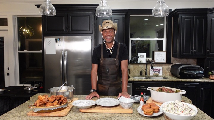 Chicken Wings and Chitterlings a True Southern Classic