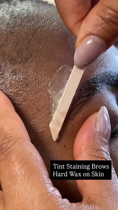 Tools of the trade. 
Process during client visit. 
So happy our clients let us film the process. Thank you so much. 

#brooklynbrows #beautystudio #blacksherebeauty #blacksherebeautypro #eyebrowstylist #eyebrowlamination