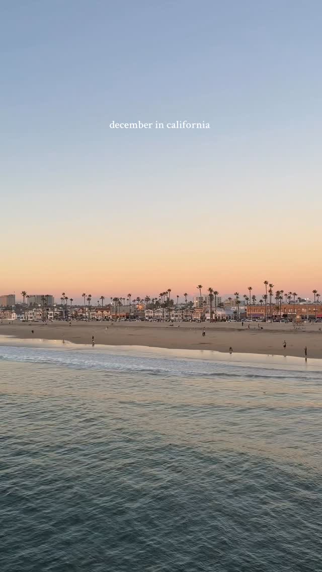 seeing snow while you’re at the beach >>> 

#oc #orangecounty #newport #beach #snow