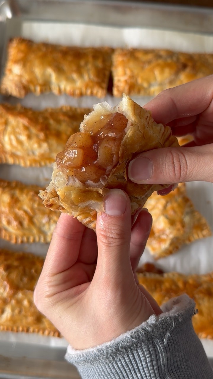 The ratio of filling to crust in a traditional apple pie is criminal!