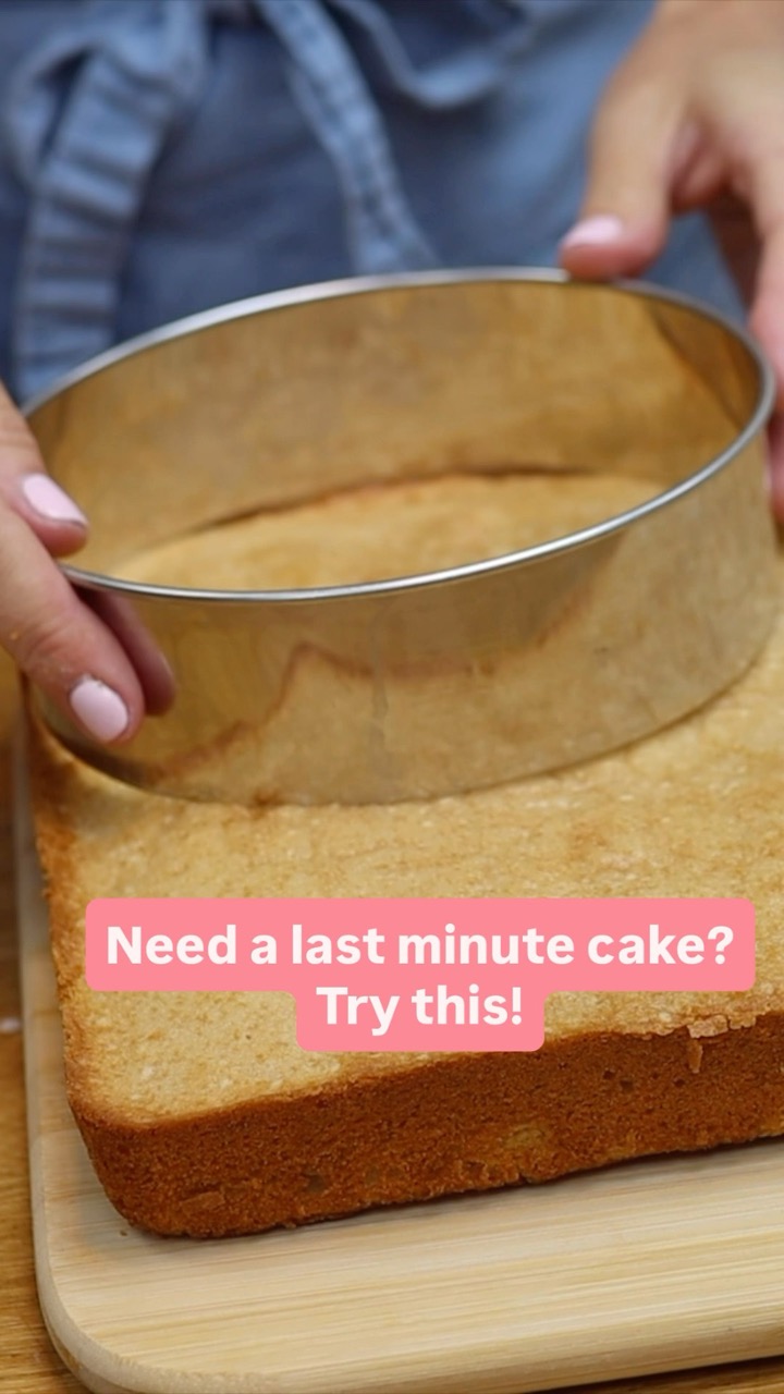 Need a last-minute cake? Try this! #cake #cakedecorating #cakerecipes #buttercreamcake