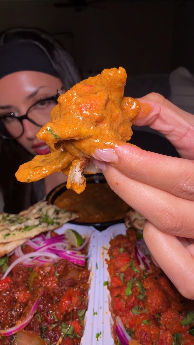 if you needed a sign to order indian takeout, consider this your sign 😏 (no talking mukbang 🤫) 

#indianfood #butterchicken #mukbang #eati