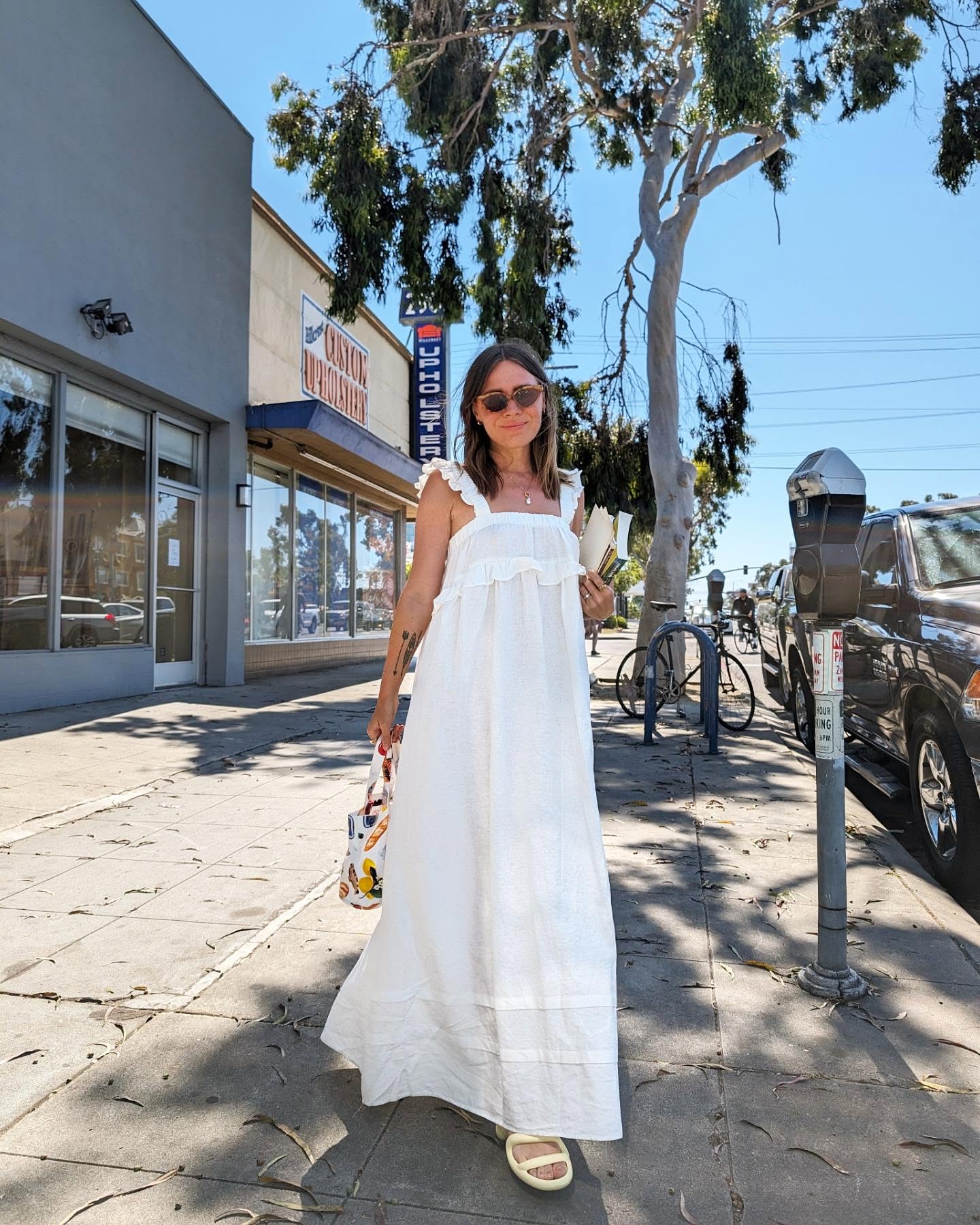 "The perfect weekend dress doesn't exi....."
Here's to light breezy dresses, a stack of books at a coffee shop (ie my other office as I prep