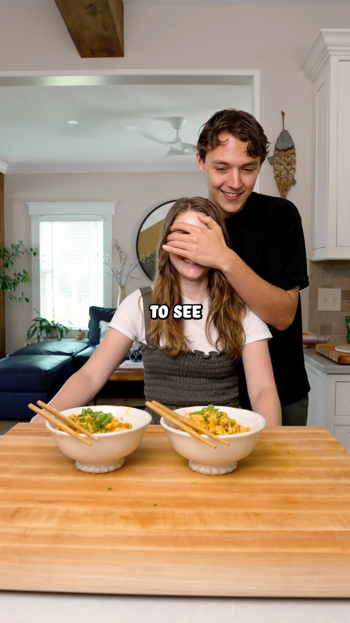 My girlfriend made me guess what she wants to eat