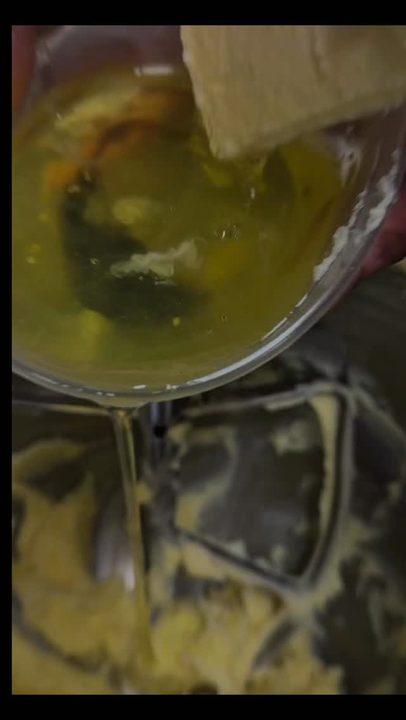 Lingua di Gatto at Babbo — me: “I’ll just have one.” Also me 7 seconds later: where did the whole basket go?