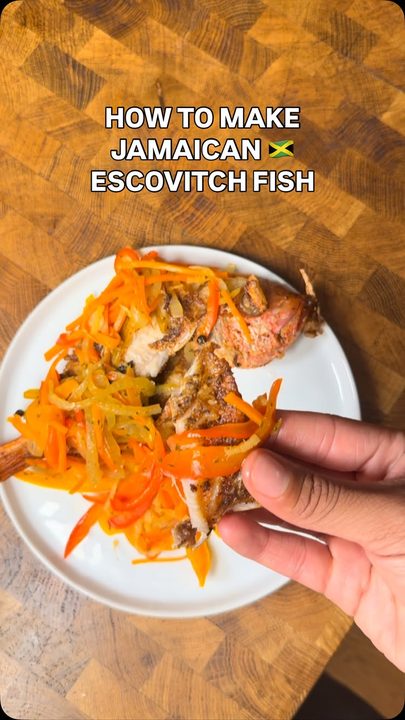 Your sign to cook Jamaican Escovitch Fish for Sunday dinner. 🇯🇲🎣