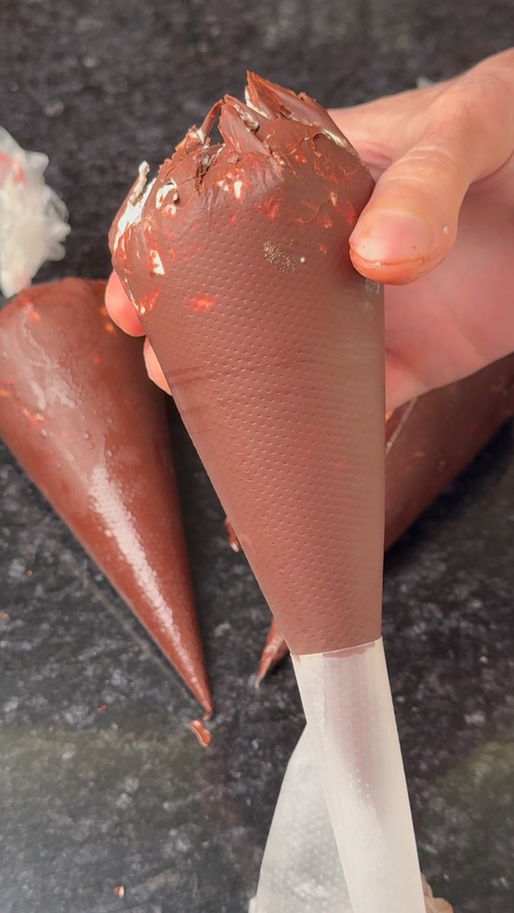 Vanilla chocolate cornetto icecream recipe! 😍 #cornetto #icecream #icecreamrecipe