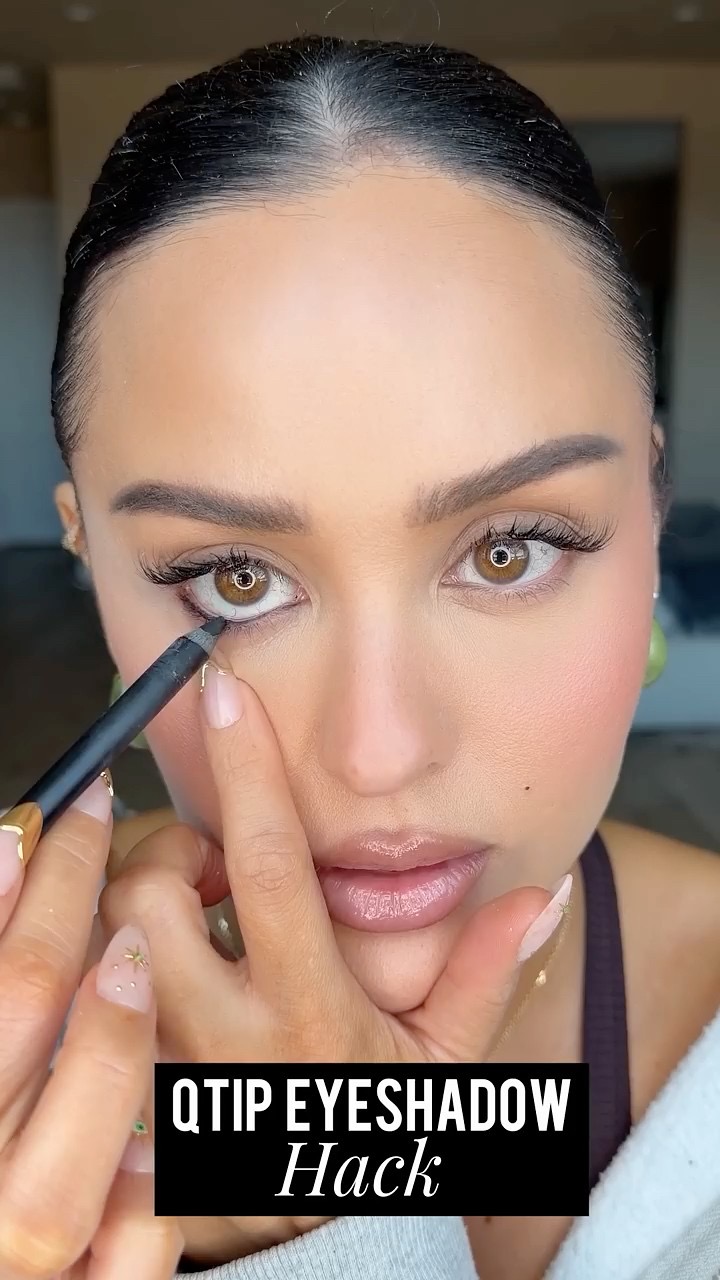 Qtip Eyeshadow Hack l Christen Dominique