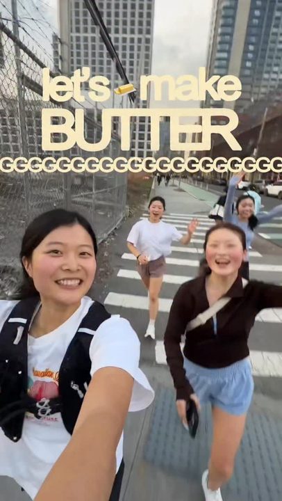 BUTTER RUNNNNNNN 🧈🏃🏻‍♀️

experienced real devastation when we opened the bags to some thicker cream LMAOOO but don’t lose hope ☝🏻😀

inspired by the 🐐s @lib_claire @ireneykchoi 

#nyc #butterrun #run #vlog