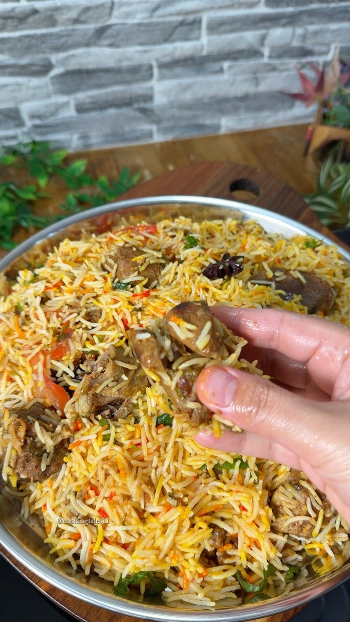 Mutton Biryani مٹن بریانی #biryani #mutton #trending #cookingtales11 #foryou #shorts #viral