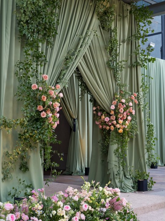 A majestic grand entrance worthy of royalty. 

@events_enchanted 
@hiddengardenflowers 
@matiasdoorn 
@john_solano_photography 
@revelryeventdesign 
@townandcountry_eventrentals 
@create_eventdesign 
@images_lighting 
@d