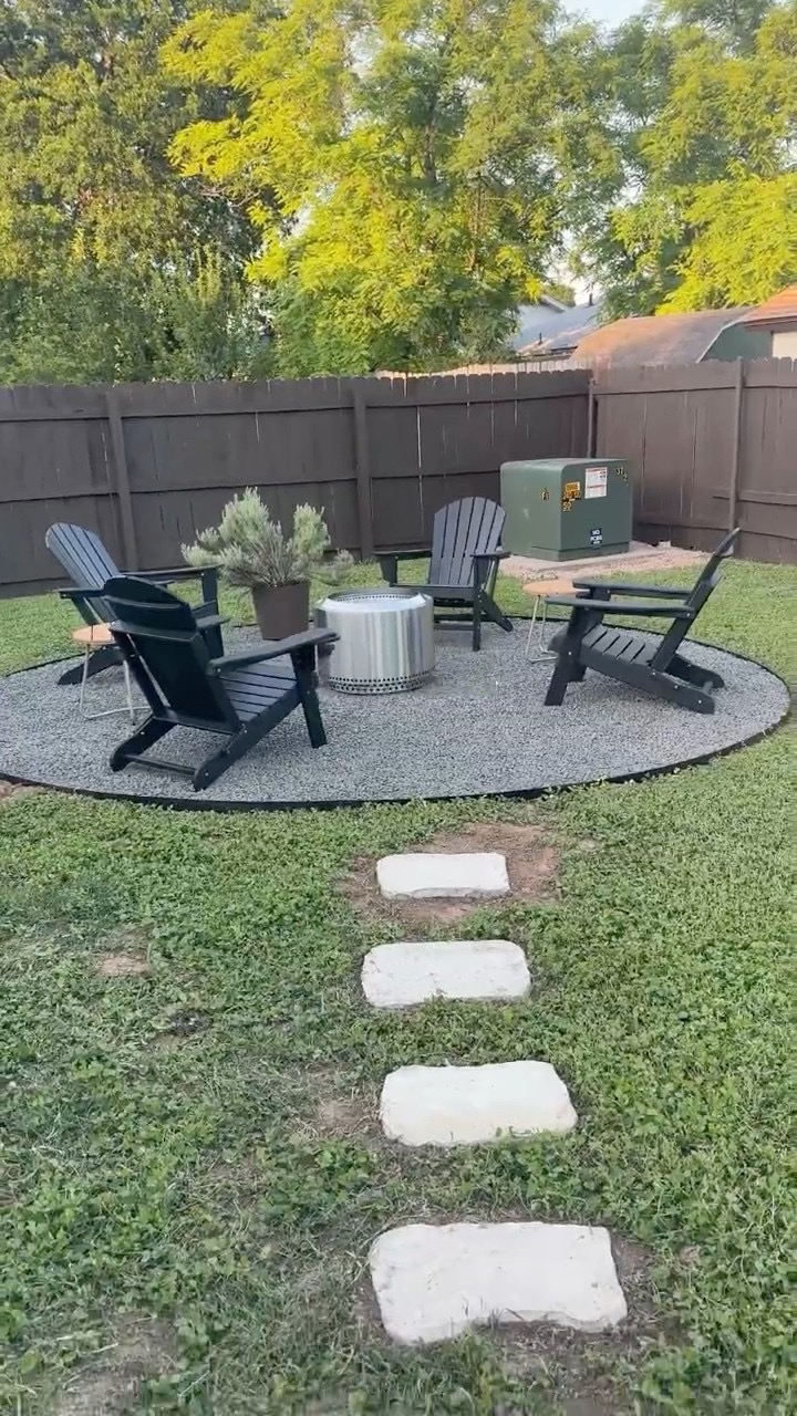 DIY Firepit 🔥 Watch my tutorial to give this a shot! #backyarddesign #backyardmakeover #firepit