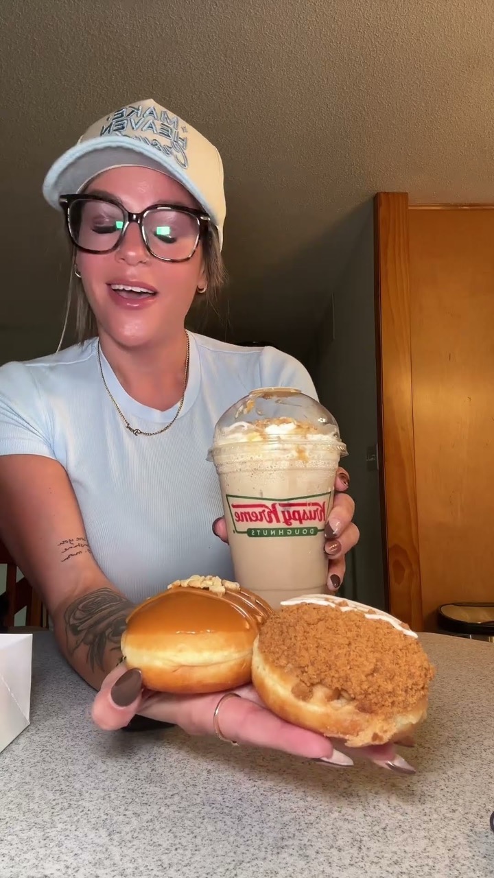 What I order from Krispy Kreme Donuts as a girl who lost 140 lbs #fastfood