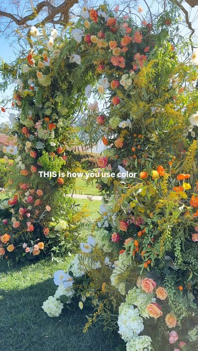 When the design team understands the assignment 🍊.

Venue - @theinnatrsf 
Wedding planner - @everafterevents 
Photographer - @chardphoto 
Cinematographer - @skystoryfilms 
Content Creator - @sdcontentcreator 
Florist - @