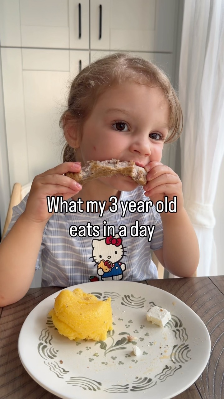 What my 3 year old eats in a day #momlife #mom #toddlers #toddler #parents