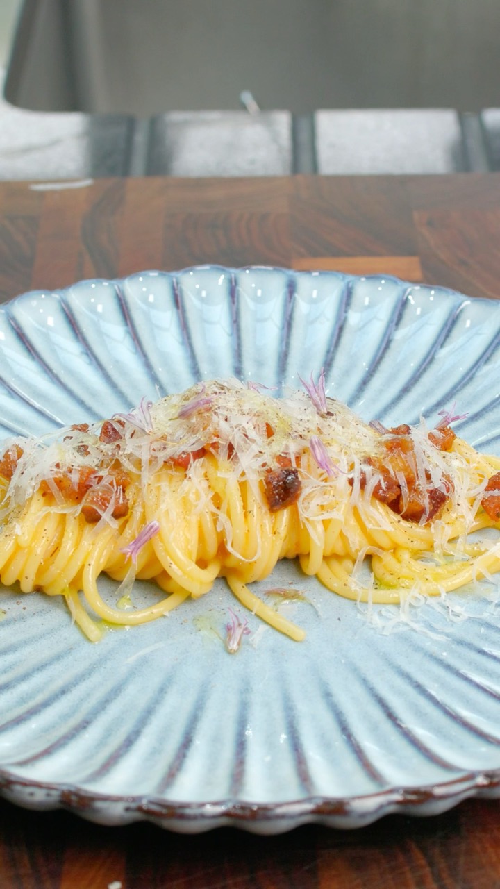 Roman Spaghetti Carbonara 🇮🇹🍝 #shorts