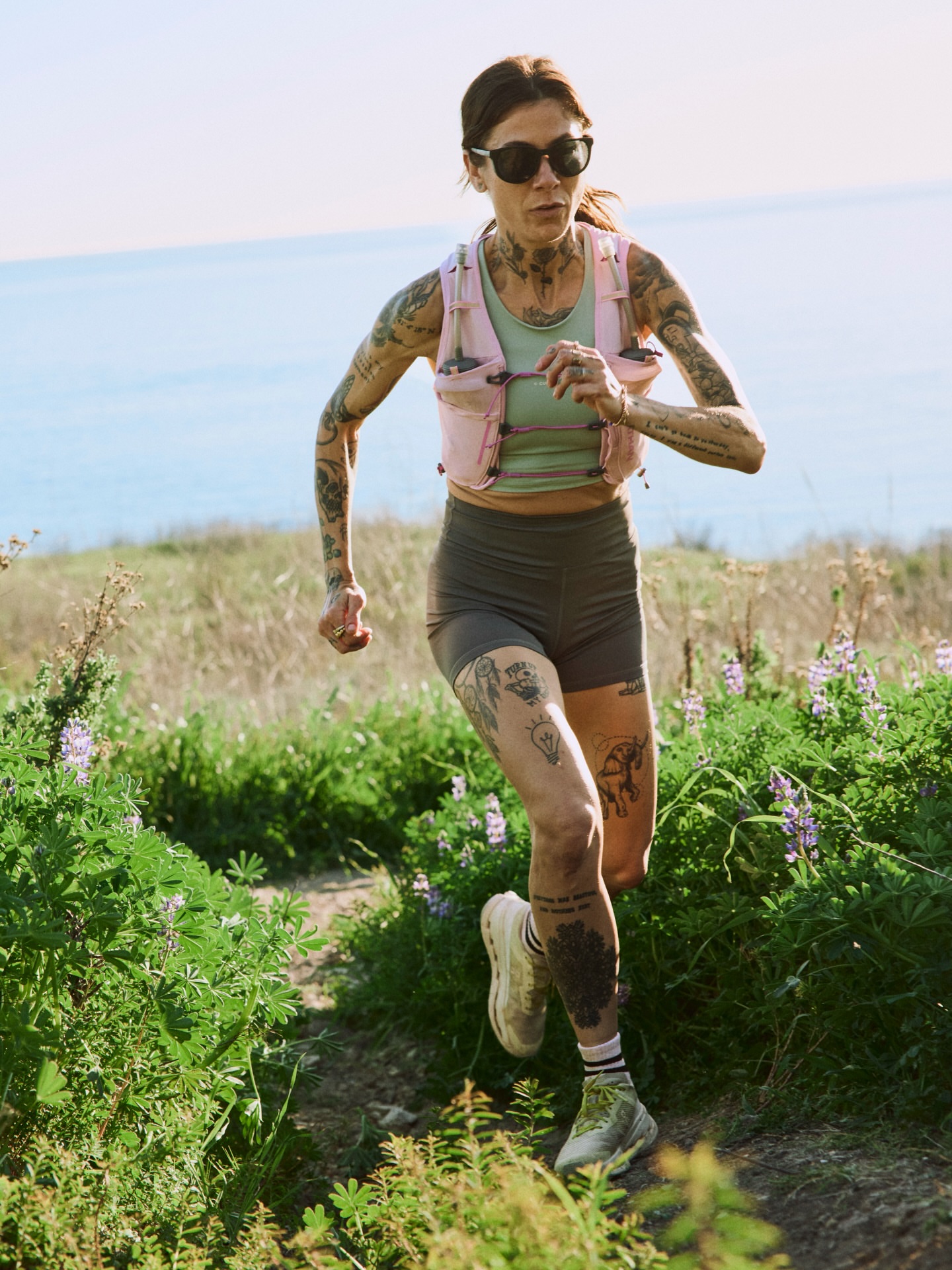 some solo shots from a shoot for @nathansportsinc 

spent that whole day unable to breathe--from laughing! had absolute zero to do with runn