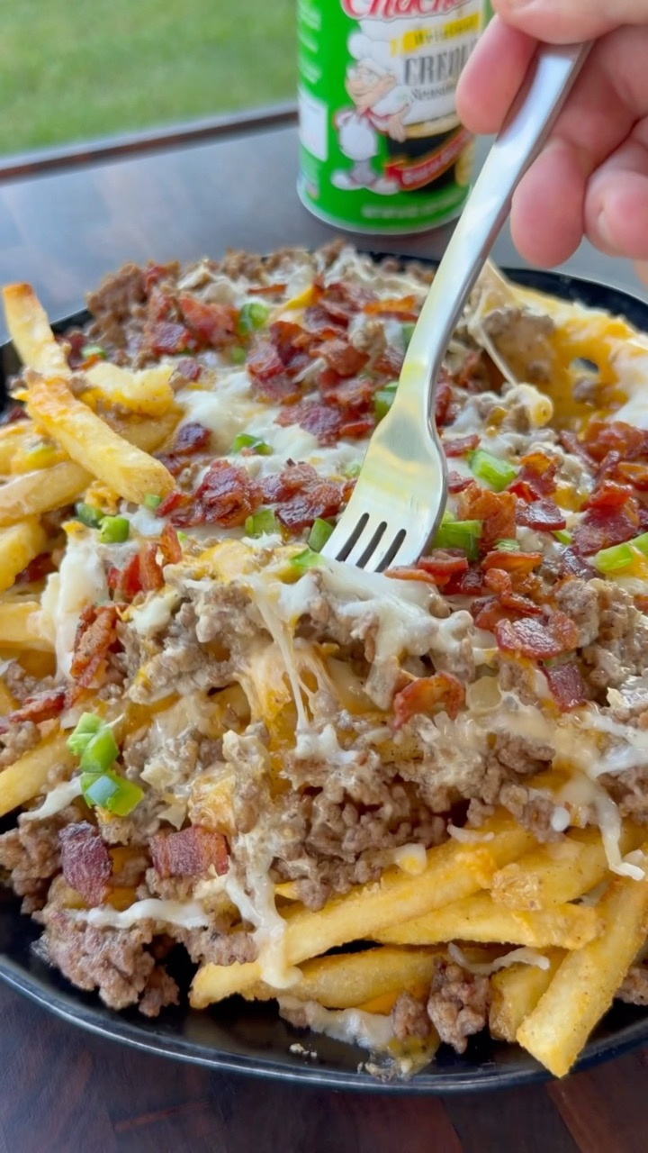 Bacon Cheeseburger Loaded Fries with @tonychacherescreolefoods6156