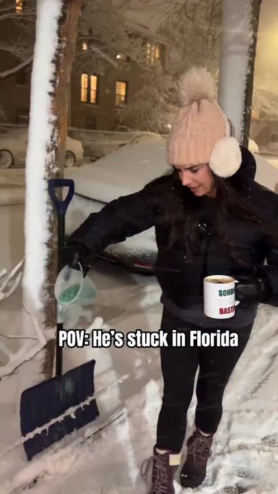 POV: He’s “stuck” in Florida and I’m shoveling snow in New York. Do me a favor? Don’t come home 😡❄️

— said every girlfriend everywhere 

#newyorkers #snowstorm #nyc #sobb