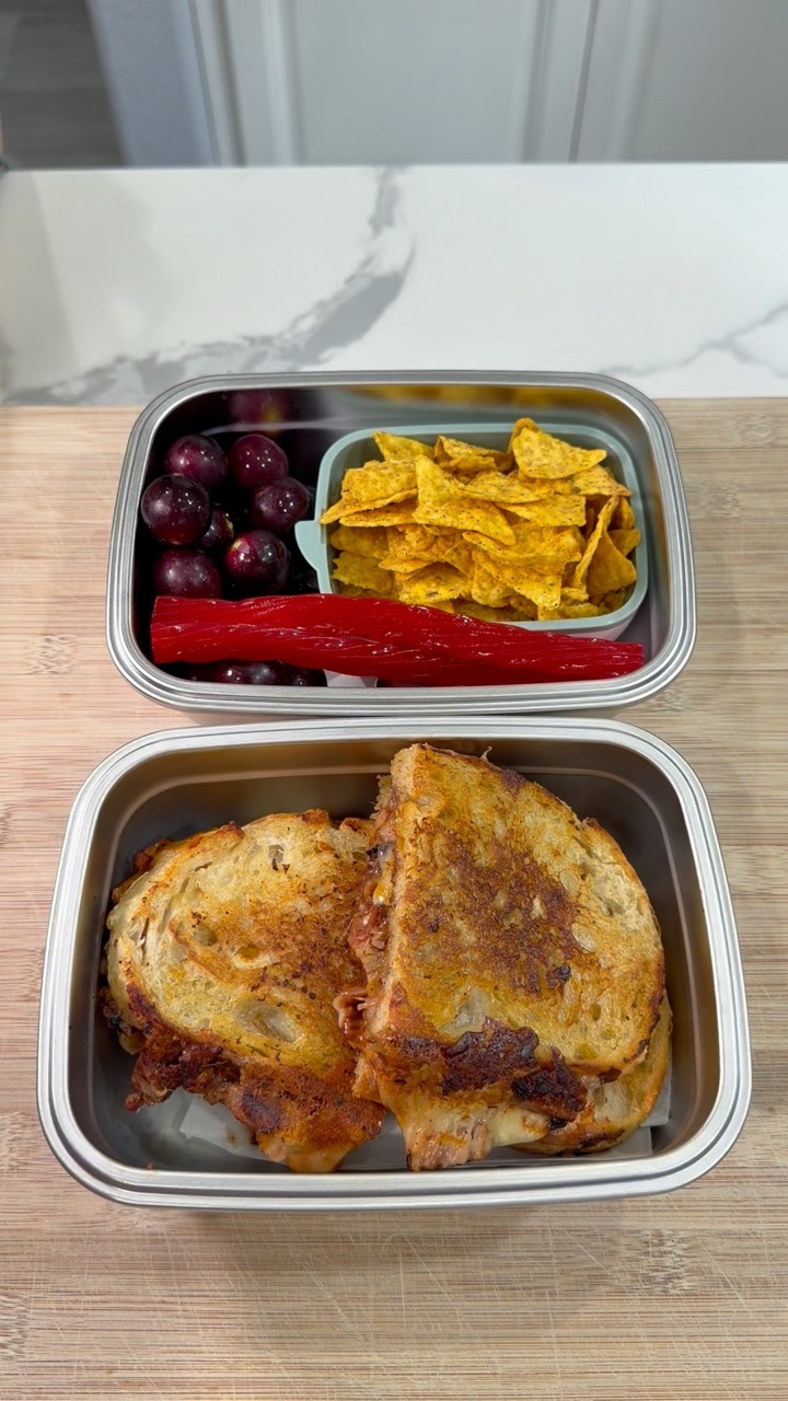 Husband’s Lunch 😃 Smash or Pass? #Lunch #Lunchbox #LunchForMyHusband #WorkLunch #GrilledCheese