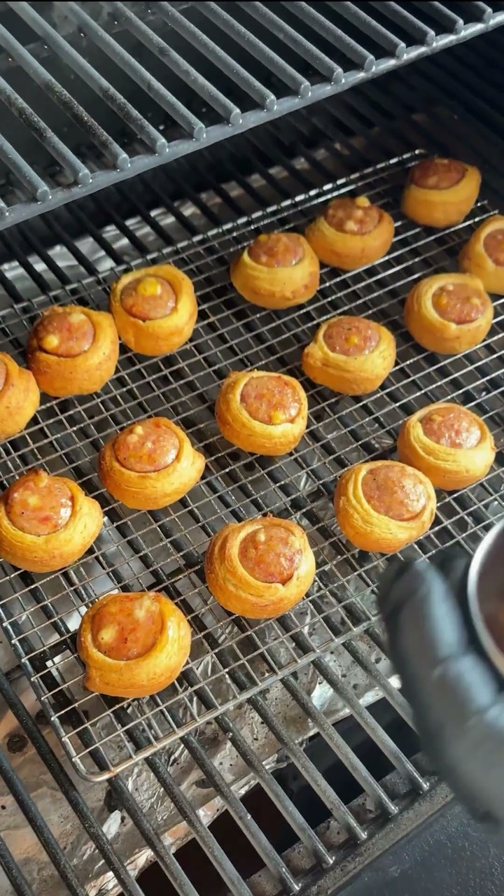 Easy Pigs in A Blanket 🐷