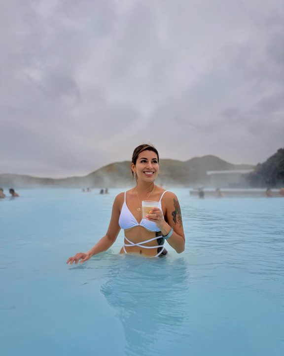 🌬️🇮🇸🩵🧖🏻‍♀️🩵 Crossed this one off the bucket list… the Blue Lagoon is everything I imagined and more… 🤩 #adreamcometrue #