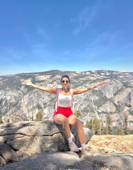 Lost in the magic of Yosemite 🤩⛰️🌲✨
#breathtakingviews #yosemite #yosemitenationalpark #california
.
.
.
.
.
 #yosemitev
