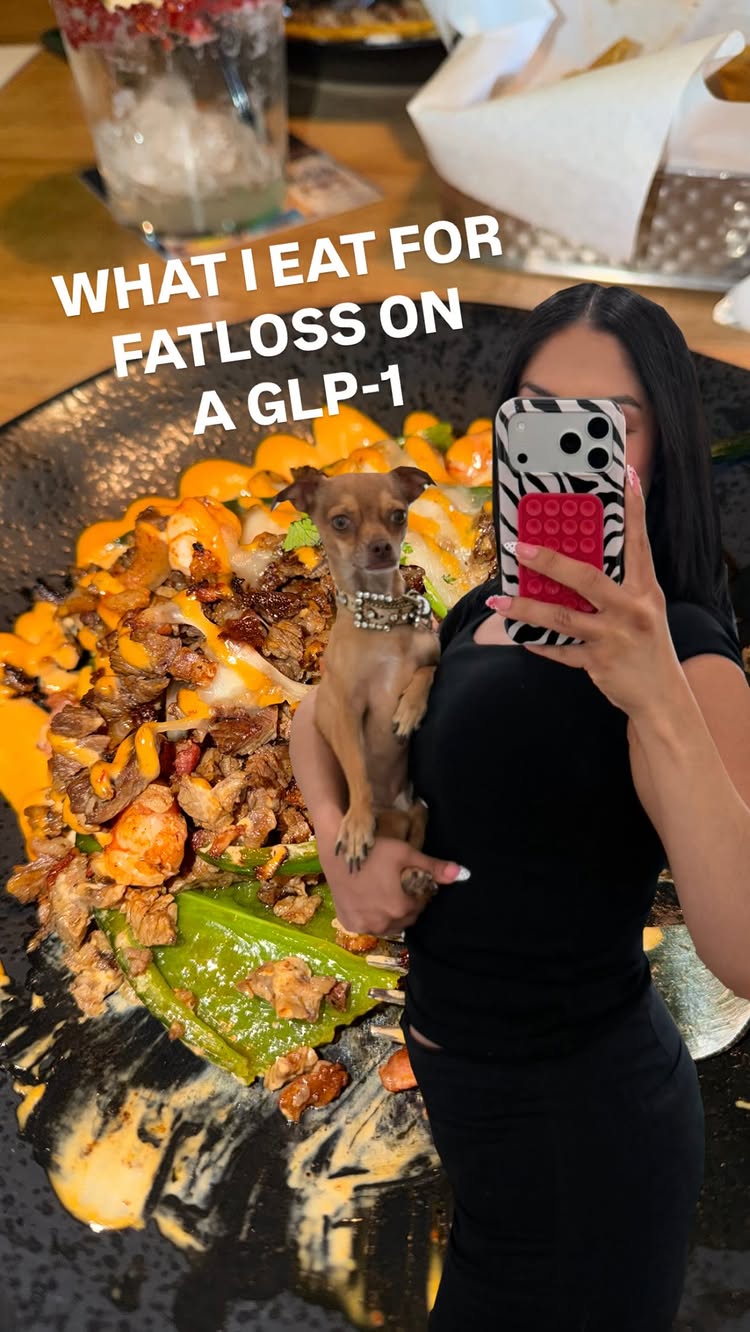 ⭐️ What I Eat in a Day ⭐️ 
Down 80 on a GL🫛-1 🤩
If you’re interested GL🫛-1, I highly recommend @weightcare__ 🫰 
Use MARI99 to save on yo