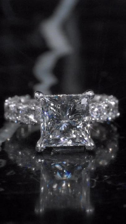 SHE SAID YESS‼️
3 Carat PRINCESS CUT 💎 BEAUTIFULLY CUSTOM MADE FOR MY BROTHA KEVIN. TAKE A LOOK AT THE DETAILS FROM THE TOP ALL THE WAY THRU THE 💎 ENCRUSTED BAND💧
Congrats To Kevin and Cass On Your Beautiful Engagement a