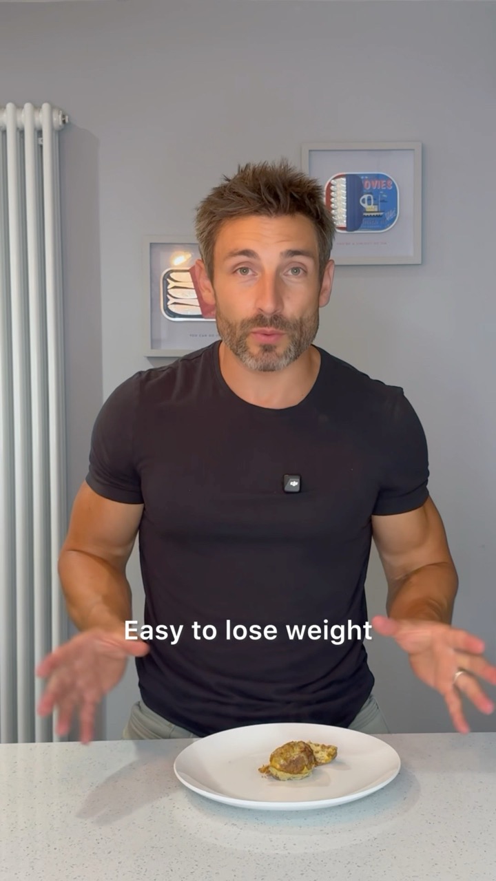 Here is how to make a healthy and high protein cinnamon and banana muffin.