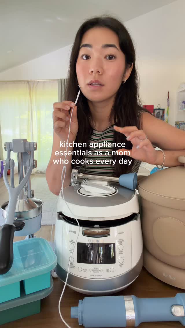 cooking every day for a family of 4 means my kitchen appliances are doing some HEAVY lifting. here are the ones i actually reach for on the 