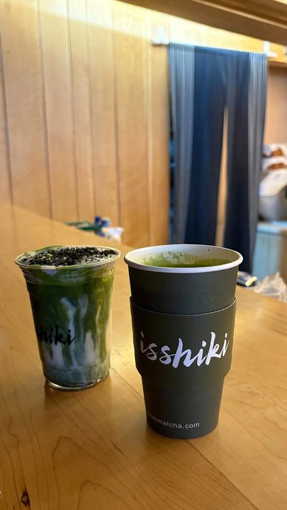 We’re so girlala 👯‍♀️ #besties #matcha