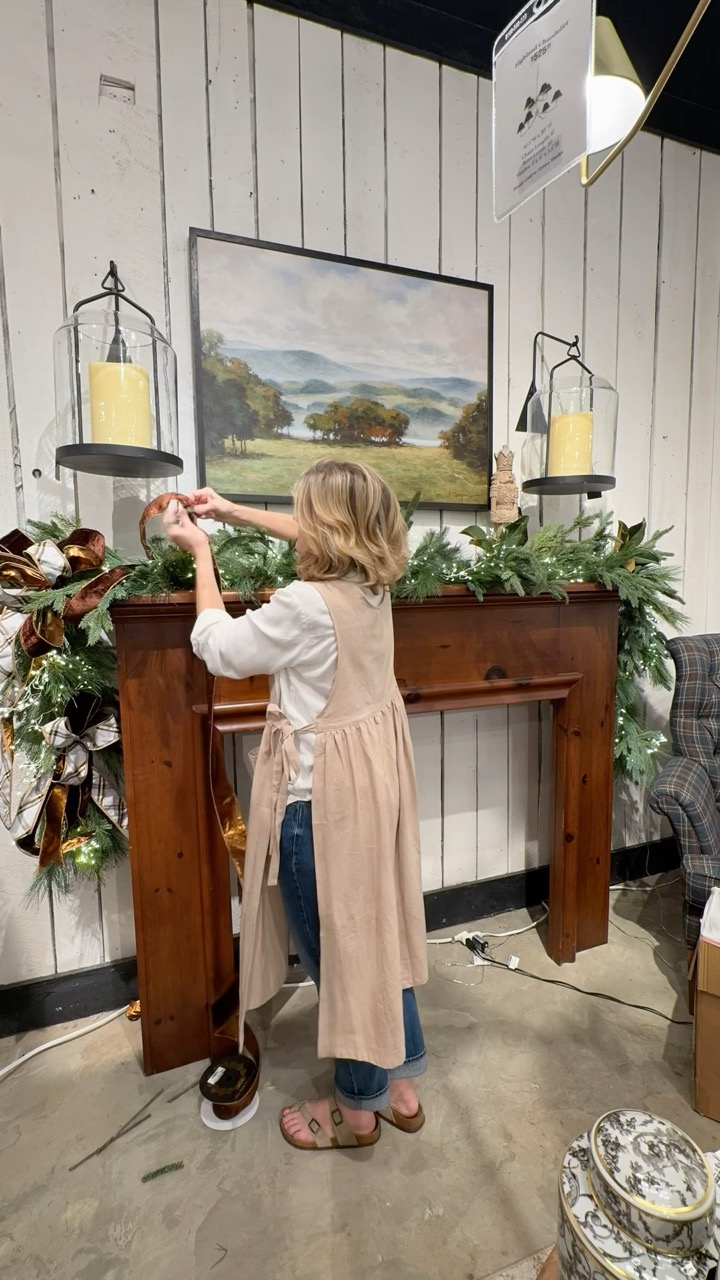 The Easiest Way to Elevate Your Holiday Mantel 🕯️✨ #christmas #homedecor