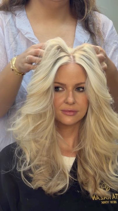 platinum status 💎 | color by @nicoletreschcolor, cut and style by @jennifermatoshair 

#platinumblonde #platinumblondehair #blondespecialist #nycblonde #nychairstylist