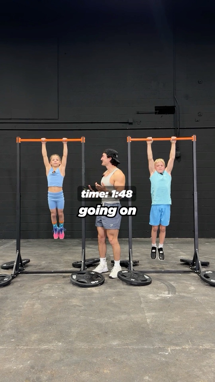 World’s Strongest Girl VS World’s Strongest boy