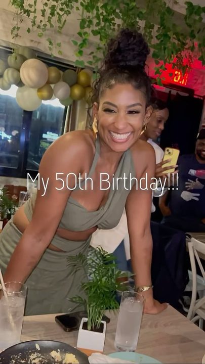 Happy 50th Birthday to me!!! 🙏🏽❤️🙌🏽
I was so busy with calls, texts, visits yesterday that I didn’t even get to post a recap of my Birthday dinner Sunday!

How do you fit 50 years of friendship, memories, laughs and good
