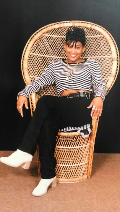 I’m convinced that in the 90’s I changed hairstyles like I changed clothes, Lol! I used to model for hair shows/ magazines for my hairstylist so during High School/ college I was always in her chair EVERY 👏🏽SINGLE 👏🏽WEEK
