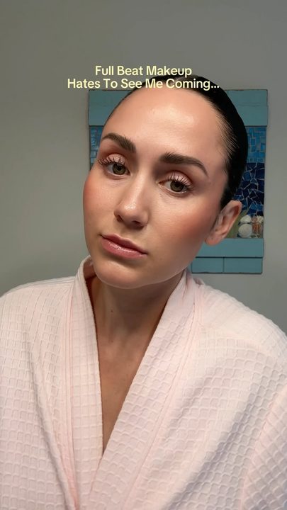 Am I the only person who feels uglier with a full beat on?? Clean girl makeup forever over here 🙏🏻

Products Used:
@cielecosmetics prime and protect (Nacre)
@colleenrothschild illuminating tinted eye cream
@rhode pocket 