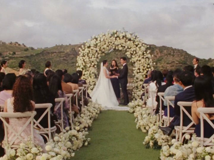 A Malibu love story captured on 16mm + 8mm film.

Wedding Planning + Design: @joyfullyco_
Venue: @cielofarms
Photography: @hannyleephoto
Videography: @brianleeweddings
HMU: @credomakeupstudio
Band: @downbeat.agency
Live 
