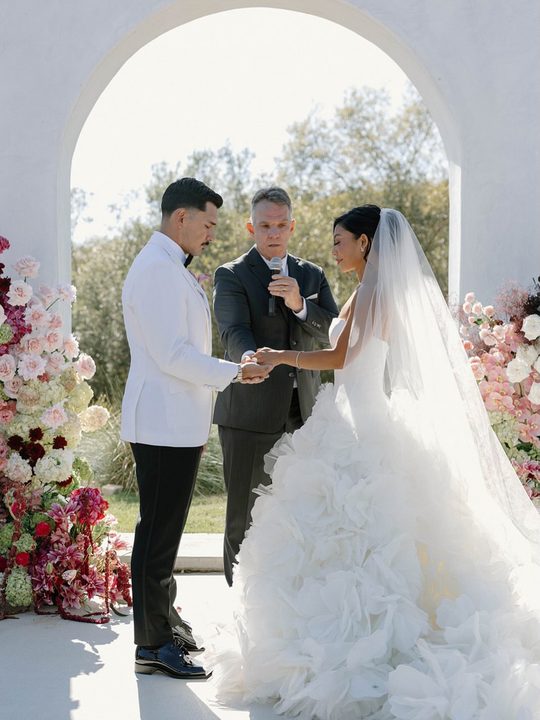 Just a glimpse into 06.26.2026 

Venue: @jeuneperche
Floral and Coordination: @joyanblooms @joyandesigns 
Photography: @jazminealexaphotoandfilm
Video: @thefilmhouseweddings 
Make up: @makeupbyadrianne 
Hair: @kaelynchri