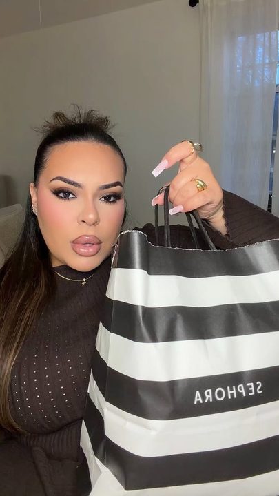 This is part ONE of me spending $2000+ on the Sephora sale !! 

I literally splurged! And in my 13 years of doing makeup I have never ever done this for myself ! Thank you God for granting me the ability to !!! 

Brands 