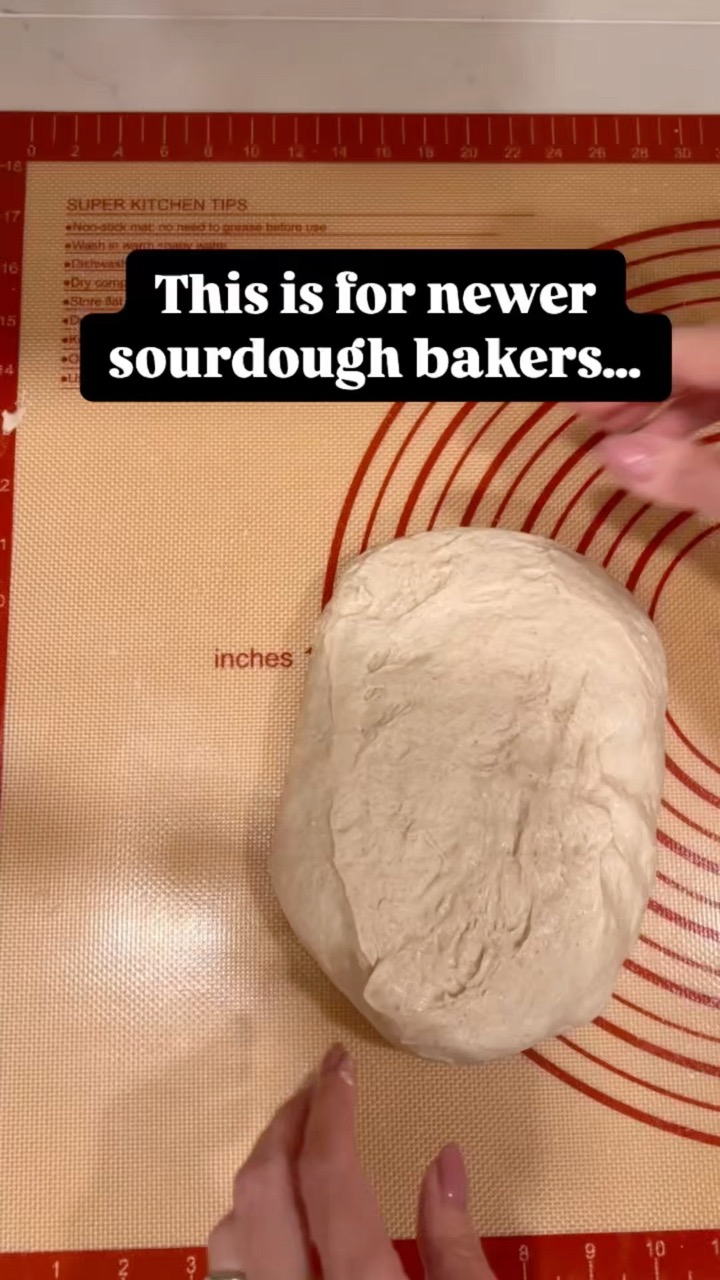 Beginner sourdough bakers, SAVE this shaping method. 👏⬇️