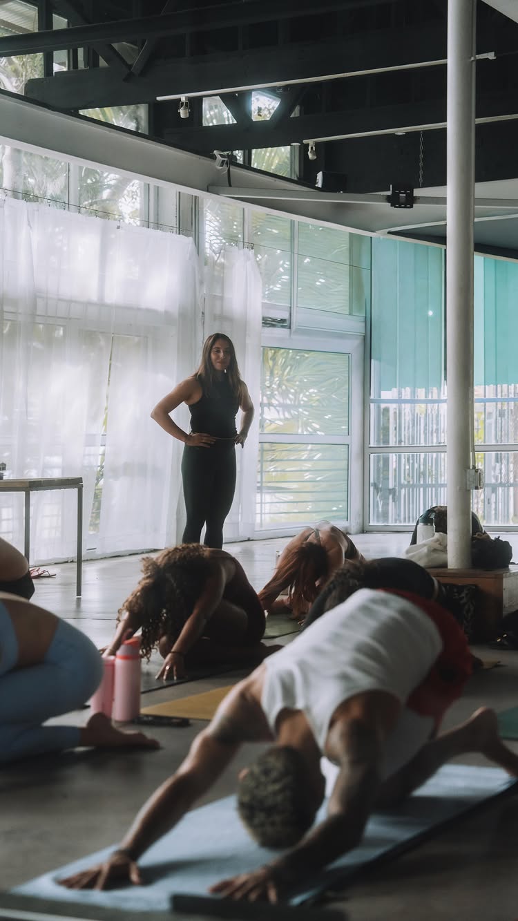 All love no war - @kodakblack 

#yoga #yogaflow #yogapractice #creativesequence #miamiyoga